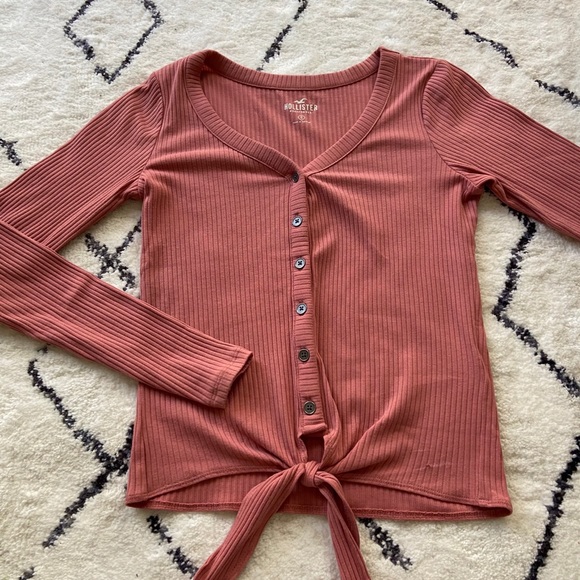 hollister ribbed long sleeve - Picture 2 of 6